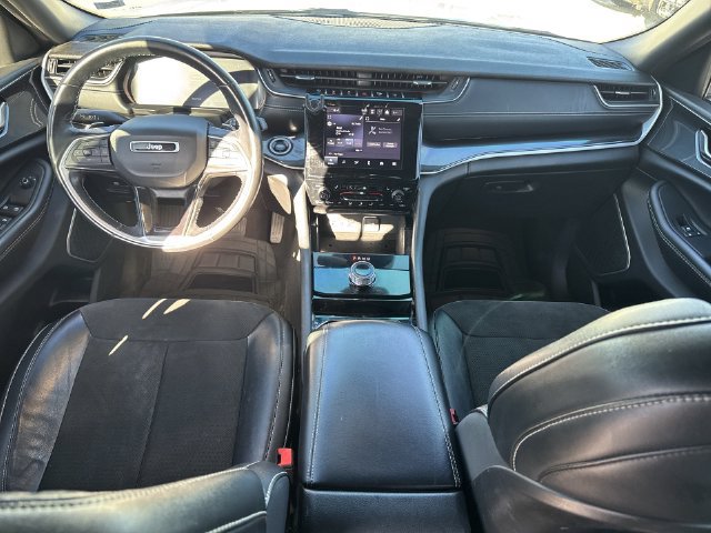 Used 2021 Jeep Grand Cherokee L Laredo AWD/4WD image 19