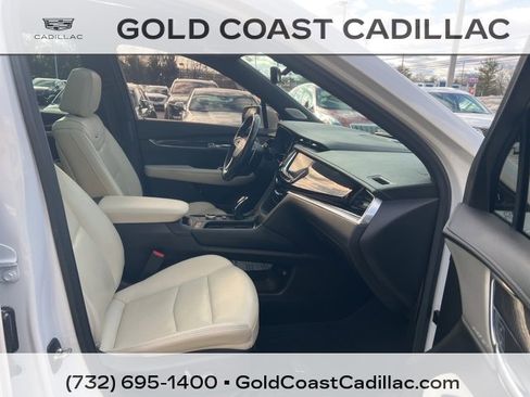 Used 2023 Cadillac XT6 Sport w/ Technology Package image 7