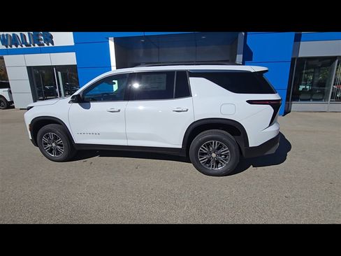 New 2026 Chevrolet Traverse LT image 6