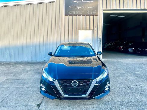 Used 2019 Nissan Altima 2.5 SV image 2