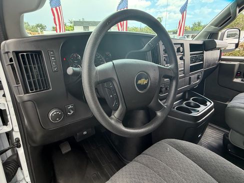 Used 2025 Chevrolet Express 2500 w/ Driver Convenience Package RWD image 10