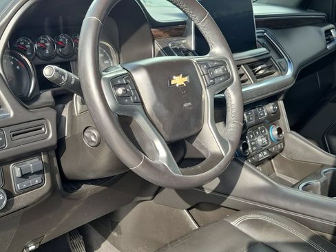 Used 2021 Chevrolet Tahoe LT w/ LT Signature Package RWD image 6