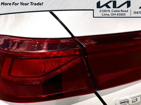 Used 2021 Kia Forte LXS FWD image 21