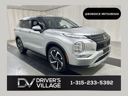 Used 2023 Mitsubishi Outlander SE AWD/4WD image 1