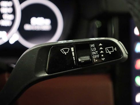 Used 2022 Porsche Cayenne image 30