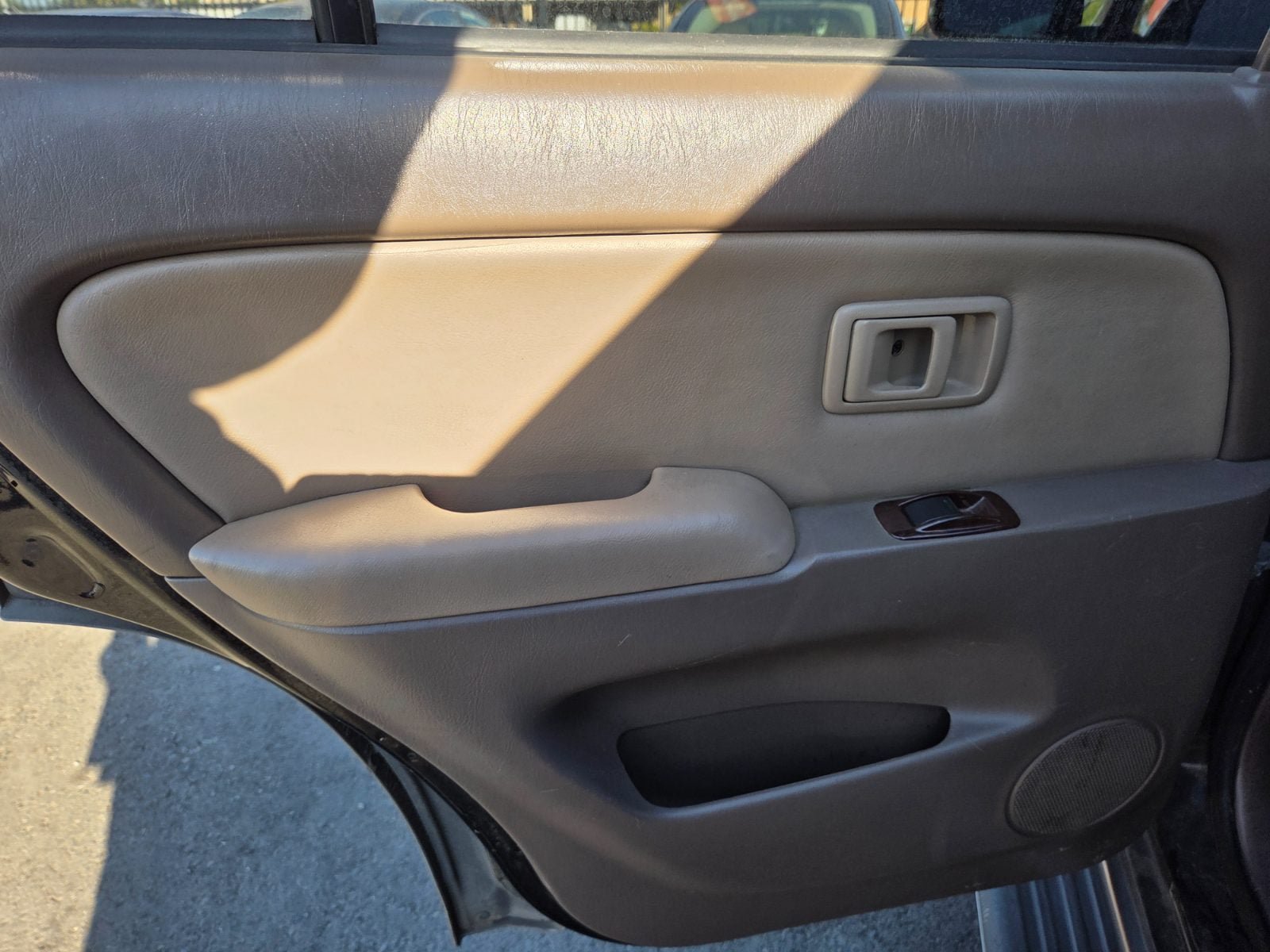 Used 2001 Toyota 4Runner Limited AWD/4WD image 7