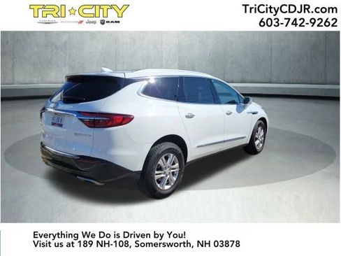 Used 2018 Buick Enclave Essence image 5