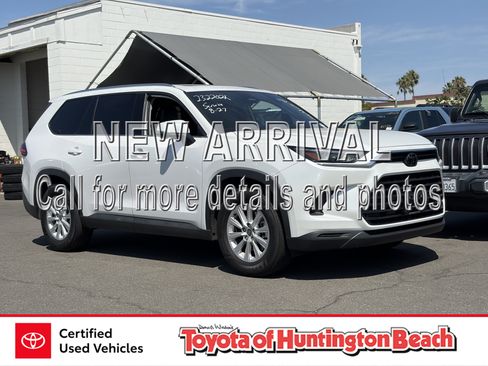 Certified 2025 Toyota Grand Highlander AWD image 1