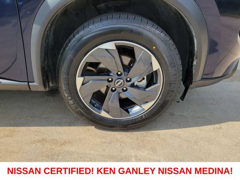 Certified 2025 Nissan Rogue SV AWD/4WD image 22