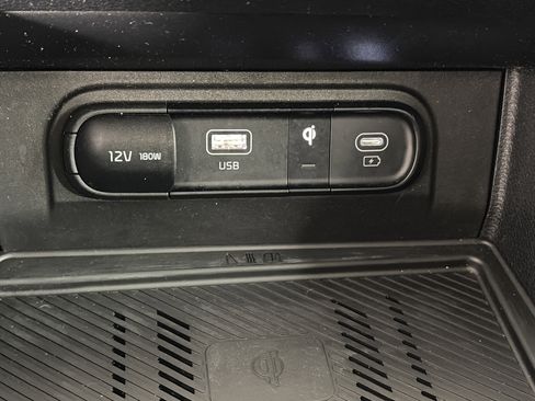 Certified 2023 Kia Sportage SX image 25