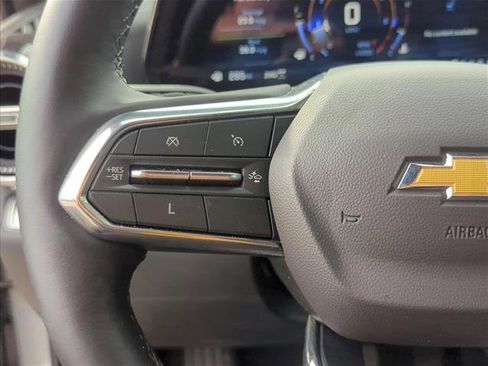 Used 2025 Chevrolet Equinox LT w/ Convenience Package II AWD/4WD image 13