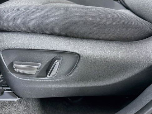 Certified 2025 Toyota Grand Highlander FWD image 28