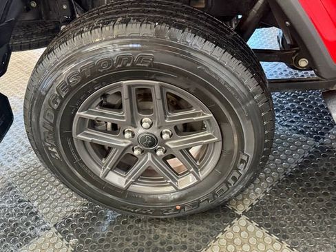 Used 2024 Jeep Gladiator Sport image 15