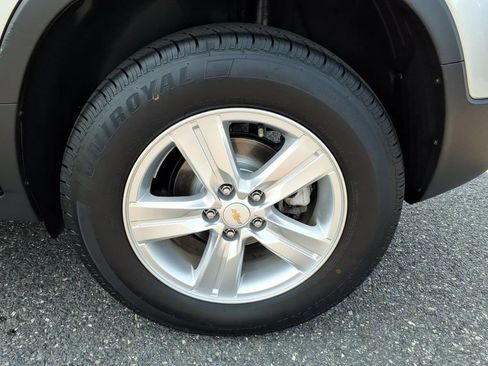 Used 2018 Chevrolet Trax LT w/ LT Convenience Package AWD/4WD image 17