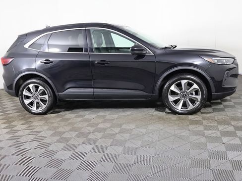 Used 2024 Ford Escape Platinum AWD/4WD image 18
