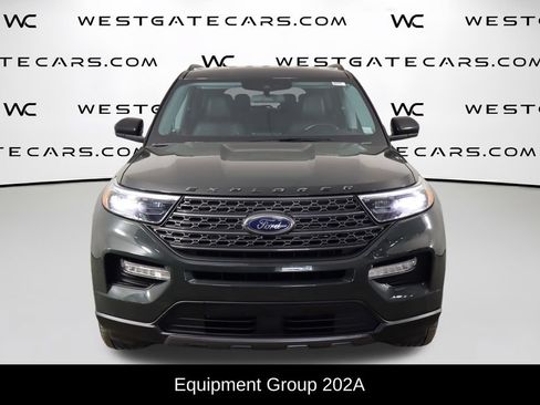 Used 2022 Ford Explorer XLT w/ Equipment Group 202A AWD/4WD image 2