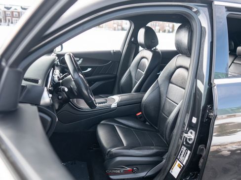 Used 2022 Mercedes-Benz GLC 300 4MATIC image 16