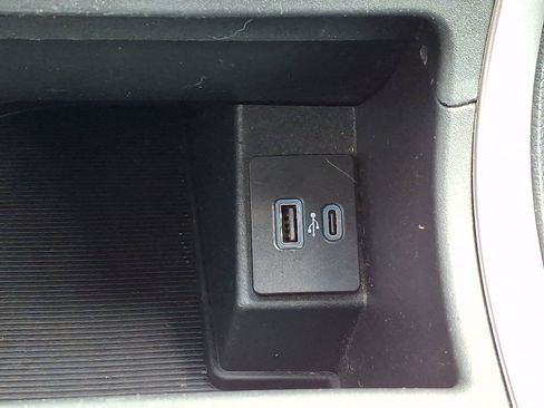 Used 2024 Ford Edge SEL AWD/4WD image 23