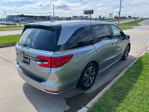 Used 2023 Honda Odyssey Touring image 5