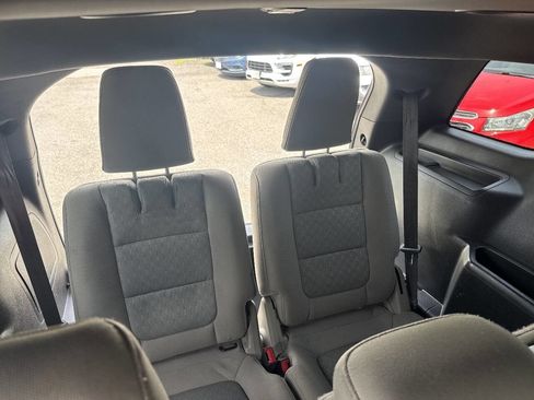 Used 2012 Ford Explorer XLT AWD/4WD image 16