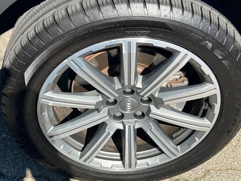 Used 2018 Audi Q7 3.0T Premium Plus w/ Premium Plus Package image 16