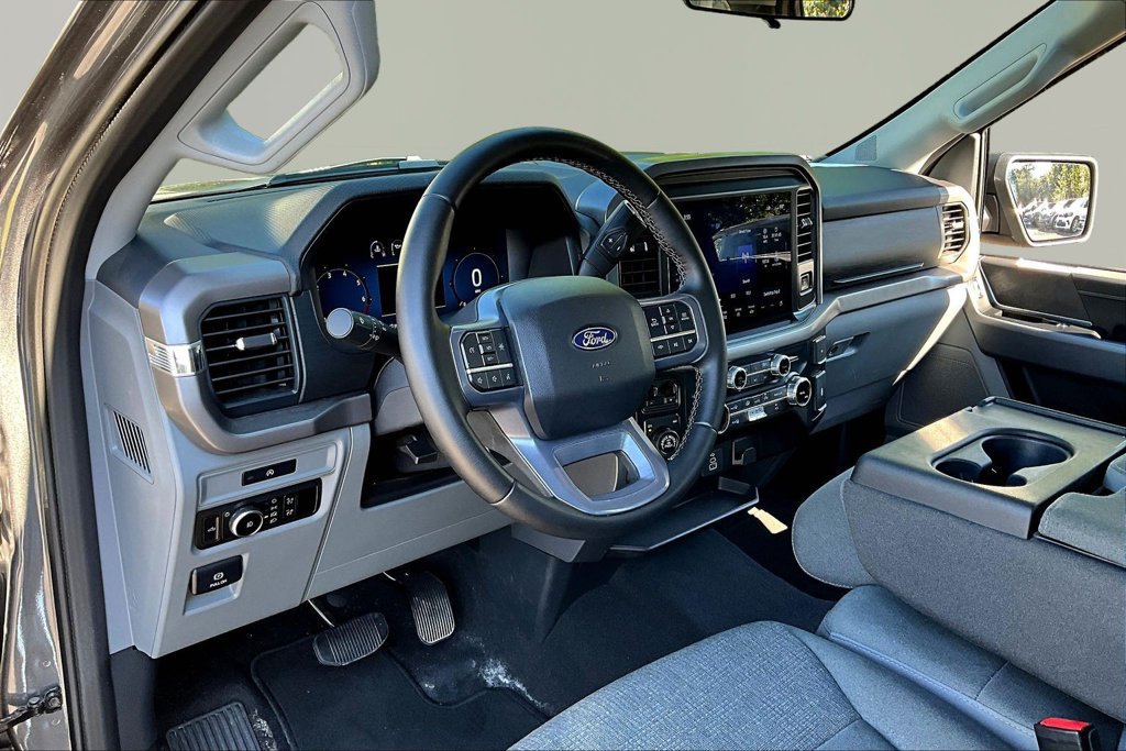 Used 2025 Ford F150 XLT w/ Equipment Group 301A Standard AWD/4WD image 19