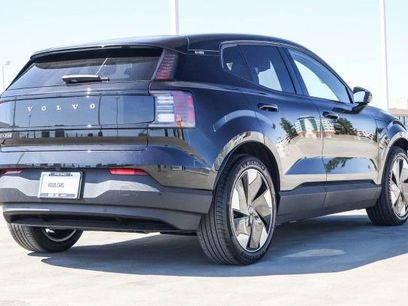 New 2025 Volvo EX30 Plus w/ Protection Package Premier