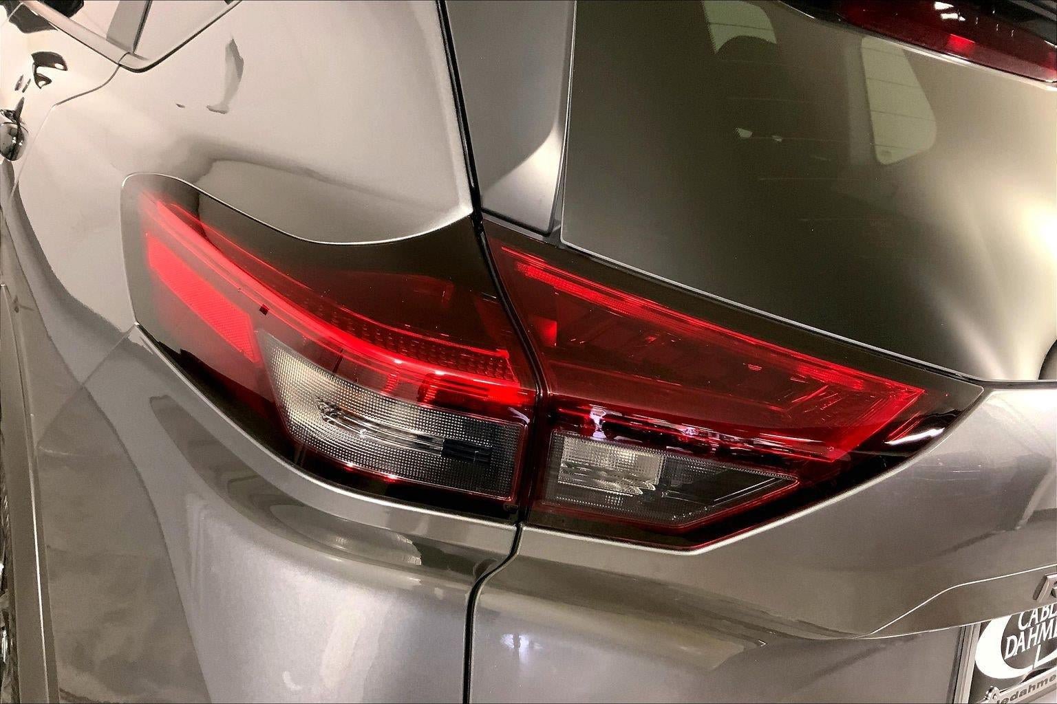 Used 2026 Nissan Rogue S AWD/4WD image 19