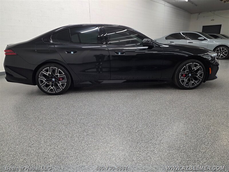 Used 2026 BMW i5 eDrive40 w/ M Sport Package RWD image 11