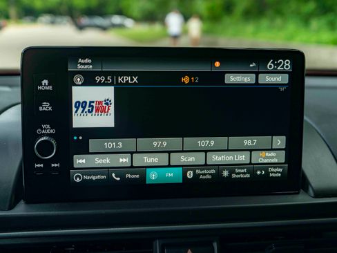 Certified 2024 Honda Pilot Elite image 33