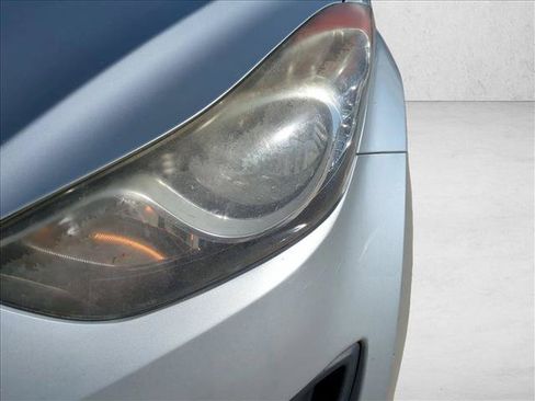 Used 2011 Hyundai Elantra GLS FWD image 6