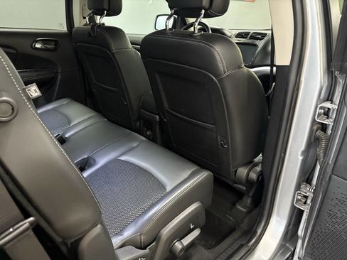 Used 2019 Dodge Journey Crossroad w/ Nav & Sun Group image 43