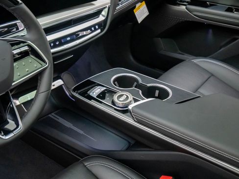 New 2026 Cadillac Lyriq Luxury image 14