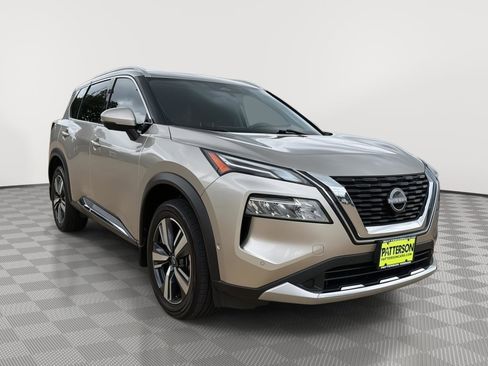 Used 2023 Nissan Rogue Platinum FWD image 1
