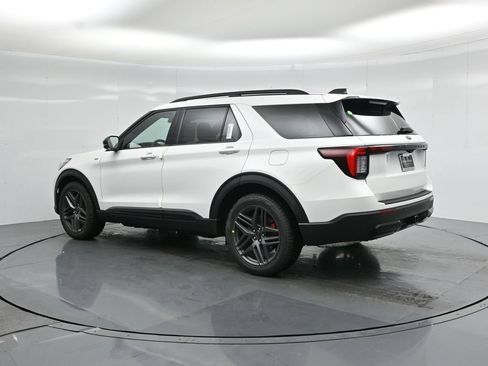 New 2026 Ford Explorer ST-Line RWD image 5