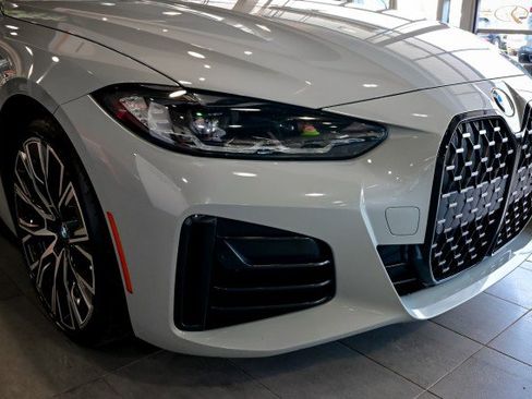 Used 2023 BMW 430i Gran Coupe w/ M Sport Package image 11