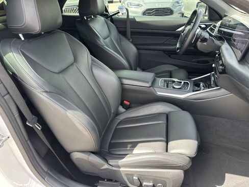 Certified 2025 BMW 430i Convertible w/ Premium Package RWD image 32