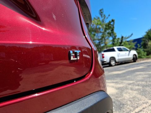 Used 2024 Chevrolet Trax LT w/ Driver Confidence Package FWD image 30