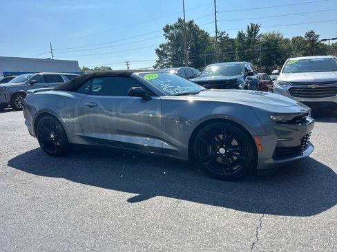 Used 2022 Chevrolet Camaro SS image 2