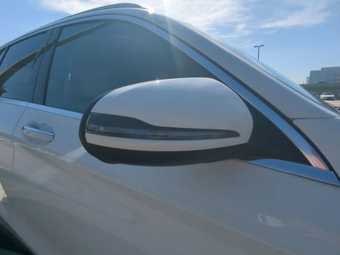 Certified 2022 Mercedes-Benz GLC 300 GLC 300 w/ Premium Package Lite image 23