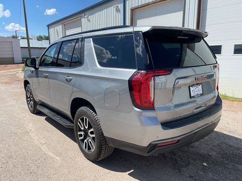 Used 2023 GMC Yukon AT4 image 3