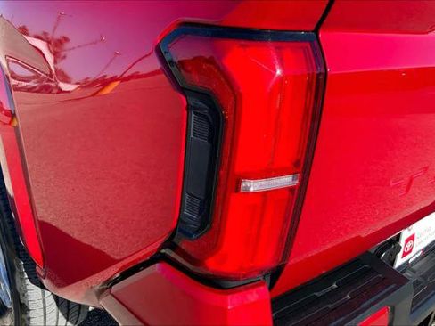 Certified 2024 Toyota Tacoma SR5 image 28