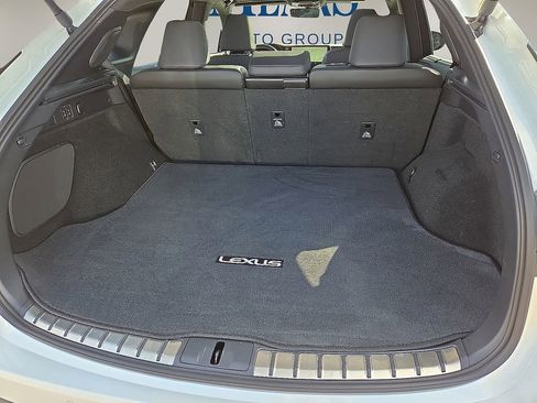 Used 2024 Lexus RX 450h AWD w/ Luxury Package image 18