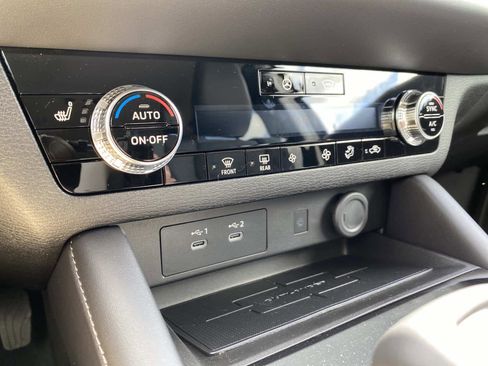 New 2026 Mitsubishi Outlander SE AWD/4WD image 14