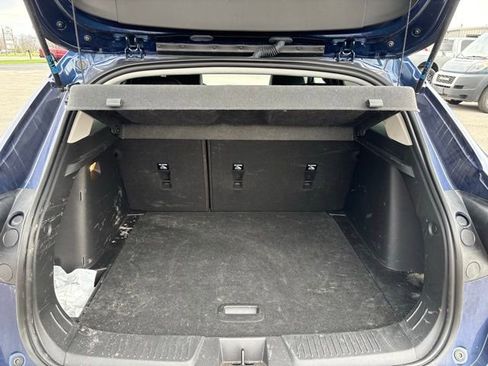 Used 2024 Chevrolet Trax LT w/ Driver Confidence Package image 17