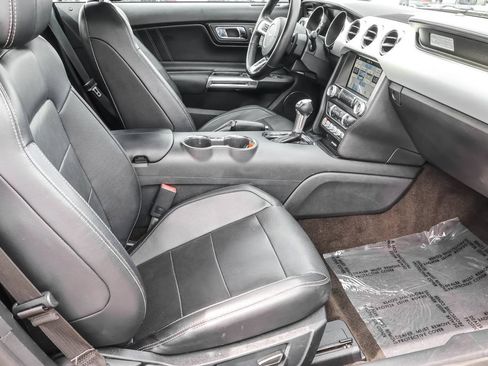 Used 2016 Ford Mustang Premium RWD image 32