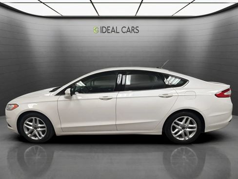 Used 2016 Ford Fusion SE FWD image 8
