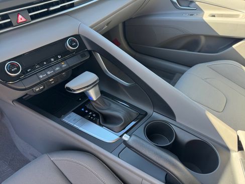 New 2025 Hyundai Elantra Sport image 14