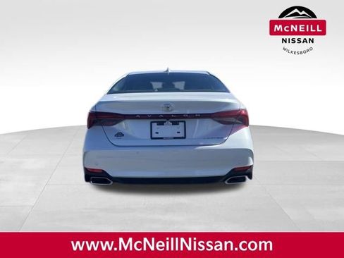 Used 2019 Toyota Avalon Limited w/ Advanced Safety Package image 6