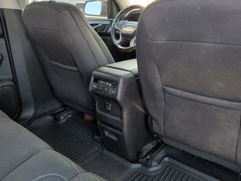 Used 2017 GMC Acadia SLE AWD/4WD image 11